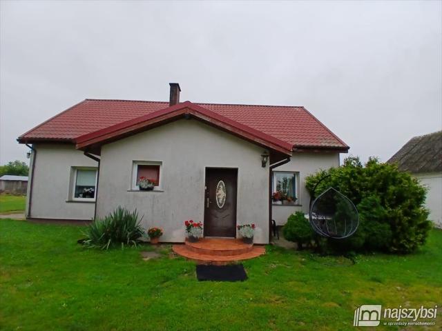 Gospodarstwo z domem 100 m2, garaże, hala zapraszam