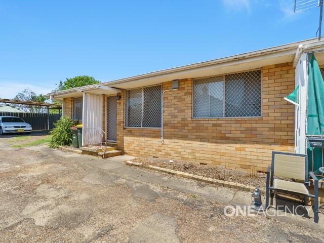 Nowra 4/2a View Street