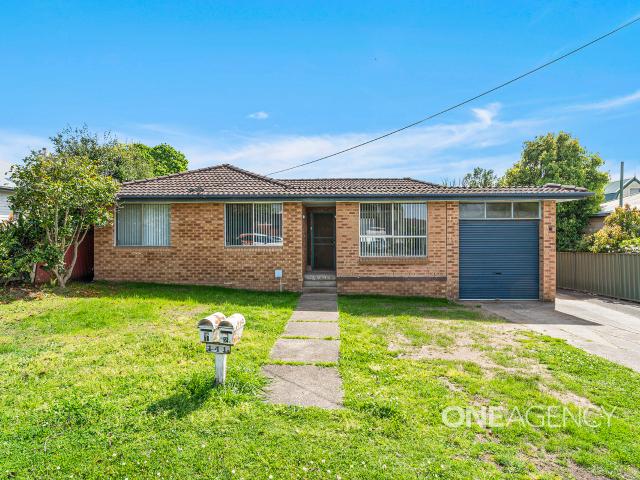 Nowra 1/141 Plunkett Street