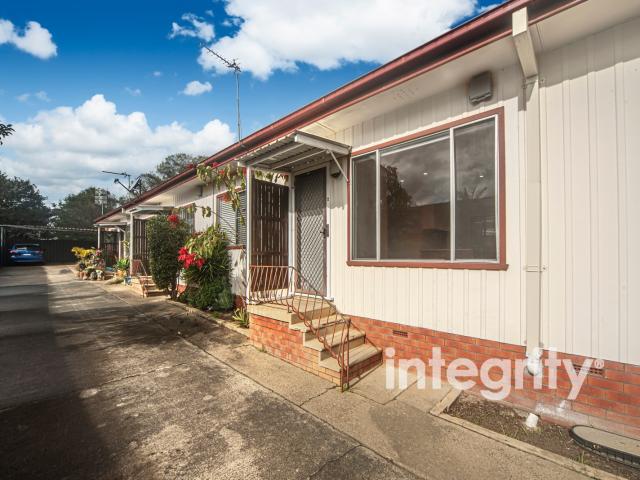 Nowra, 2/2, View, Street, Australia