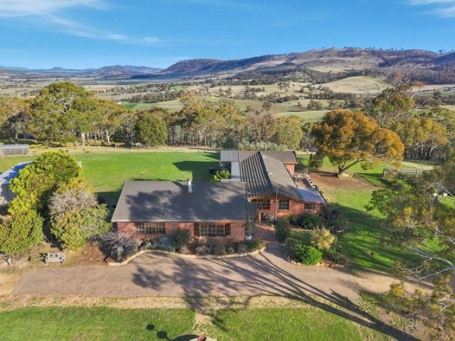'Nowra House' Private Rural Holding with Exceptional Outlook
