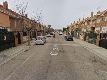 NMUEBLE EN CESION DE REMATE SIN POSESION Y SIN ACCESO AL INTERIOR