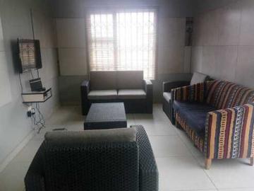 Nsfas accommodation in Pimville Soweto 4x Rooms