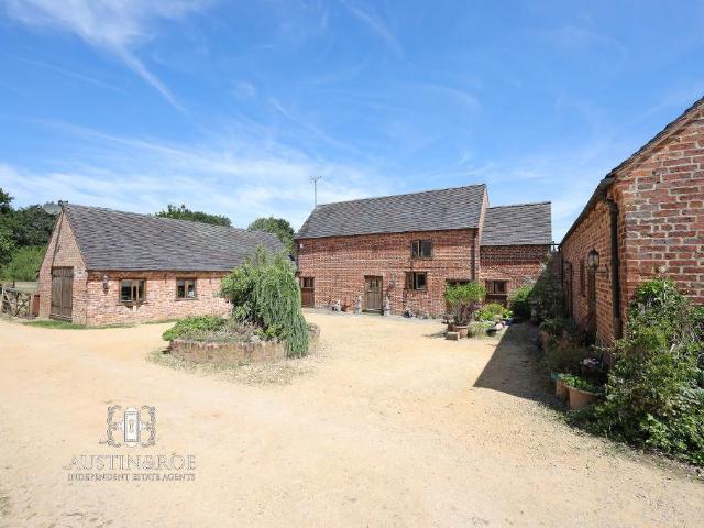 Nr Uttoxeter ST18 4 bed detached house to rent £2,000 pcm £462 pw