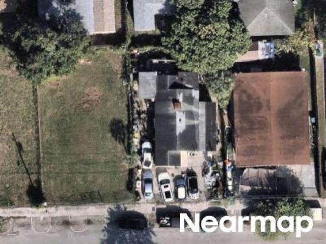 NW 40th St
