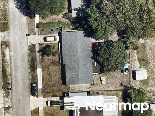 NW 42nd Pl