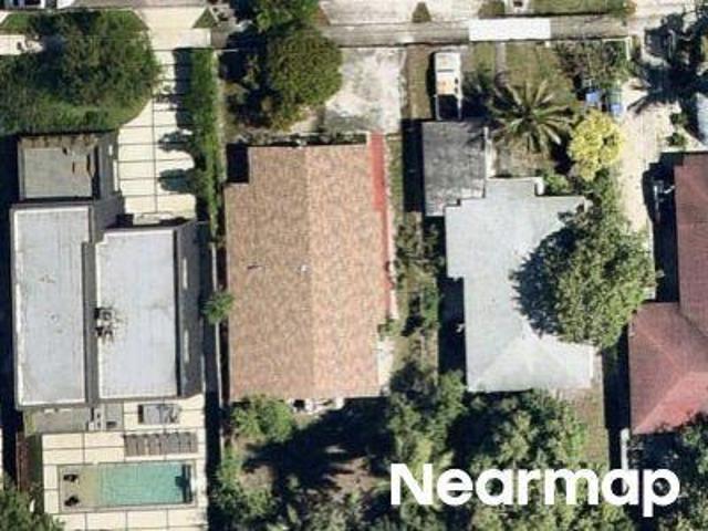 NW 44th St