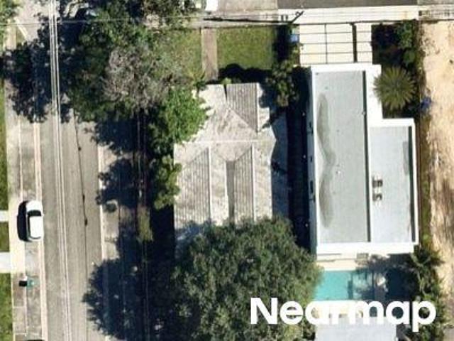 NW 48th St