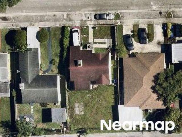 NW 49th St
