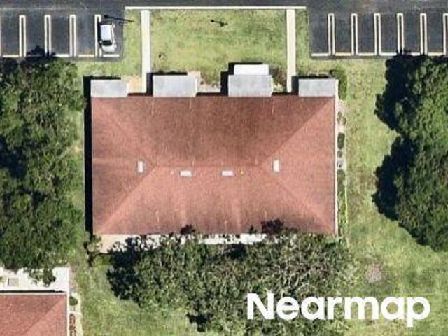 NW 4th St