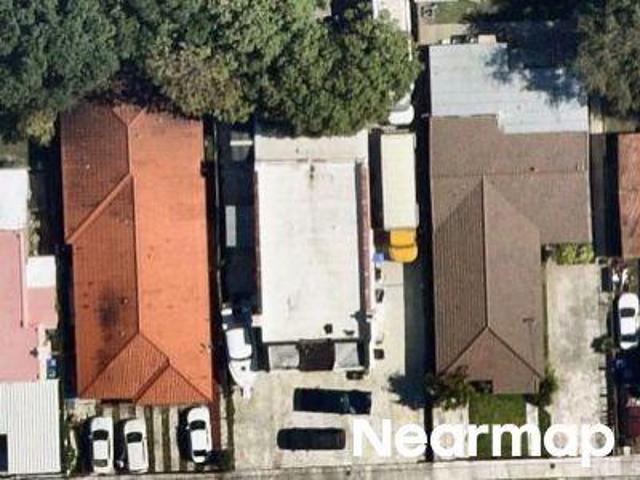 NW 5th St