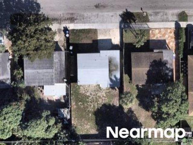 NW 5th St