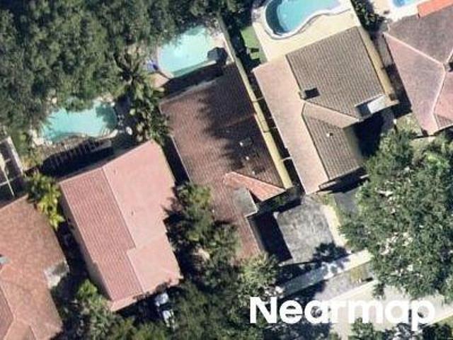 NW 75th Pl