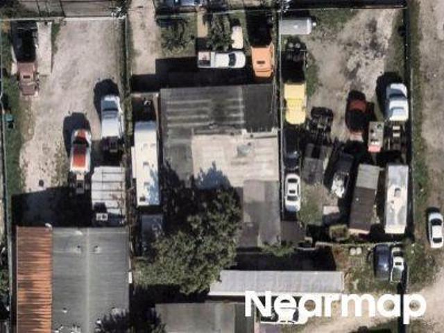 NW 75th St