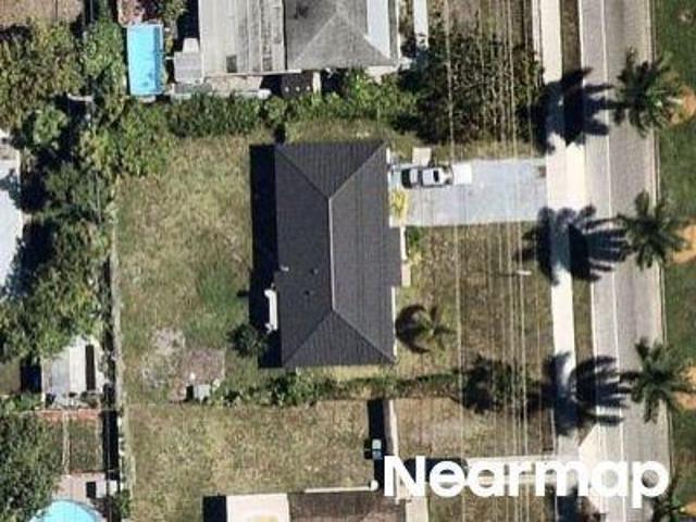 NW 7th Ave