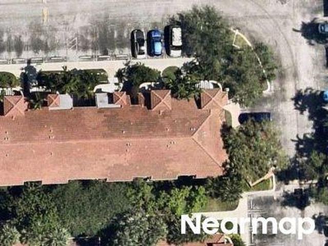 NW 7th St