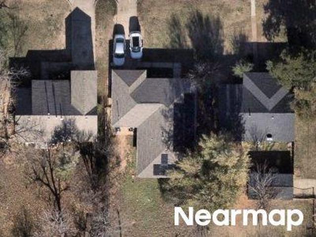 NW 81st St