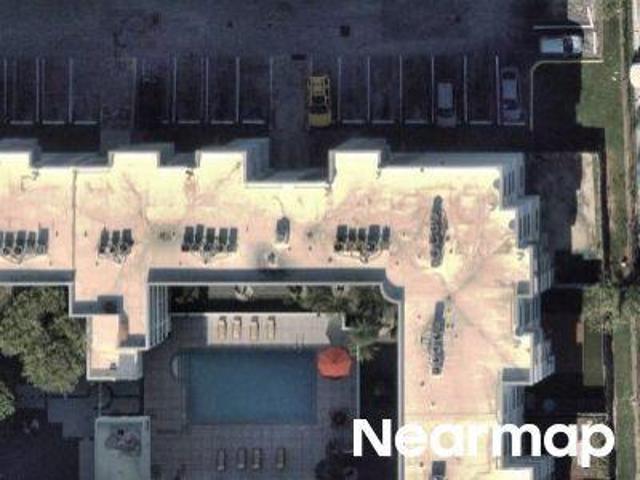 NW 8th St