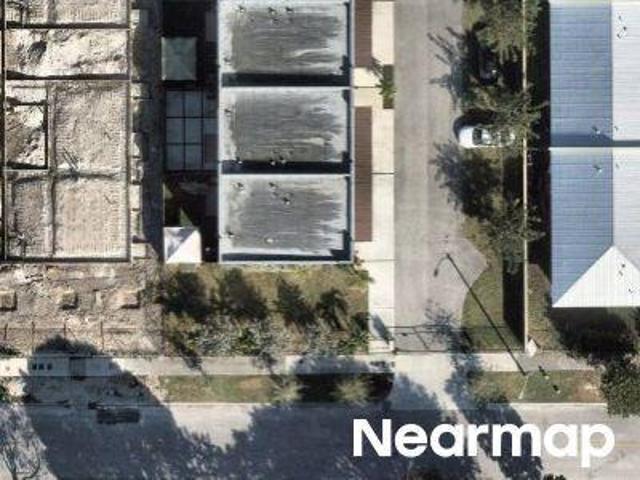 NW 8th St