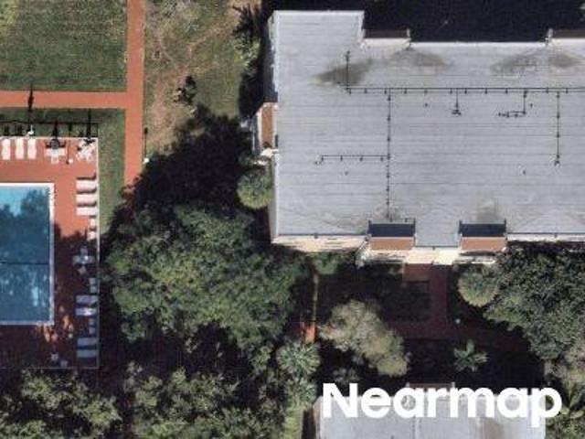 NW 8th St Apt 301