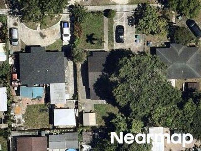 NW 95th St