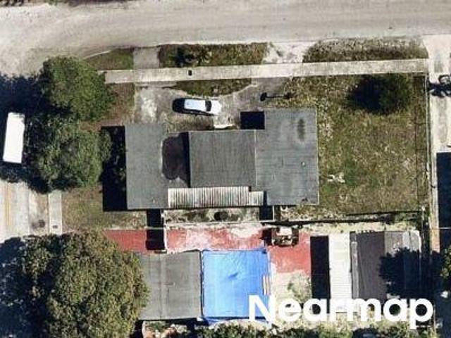 NW 107th St