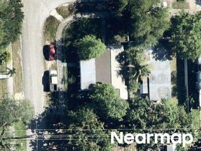 NW 112th St