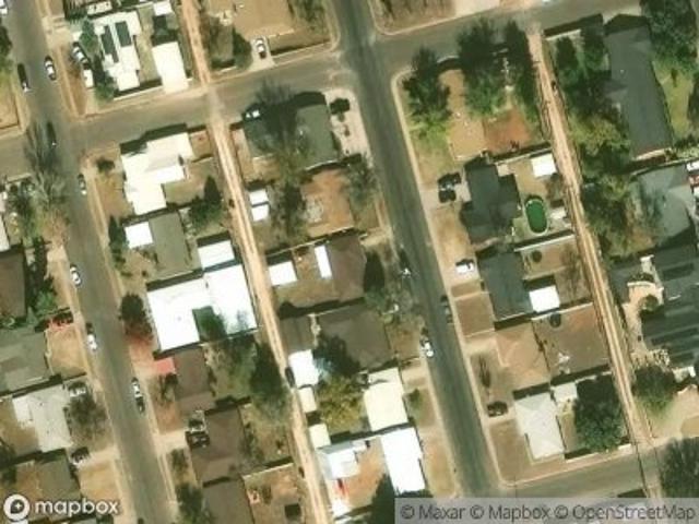 NW 12th St