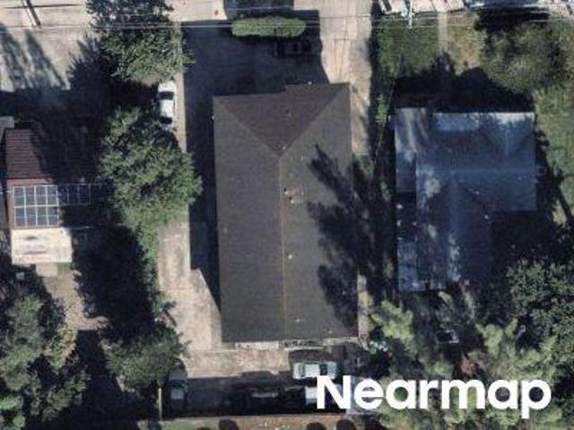 NW 135th St