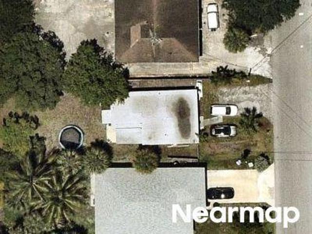NW 17th Ave