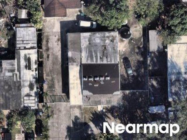 NW 14th St