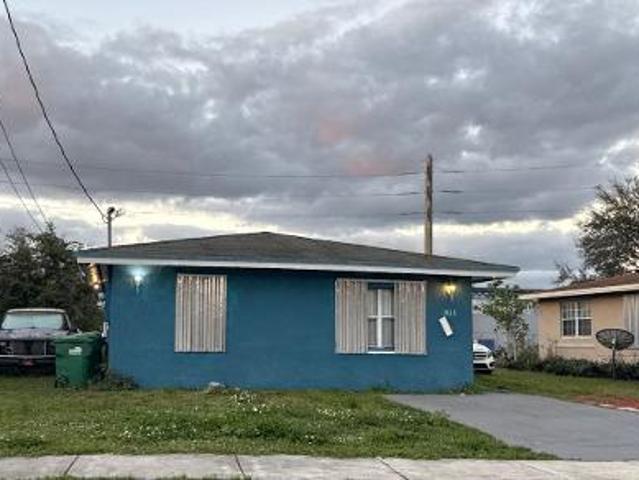 NW 155th St