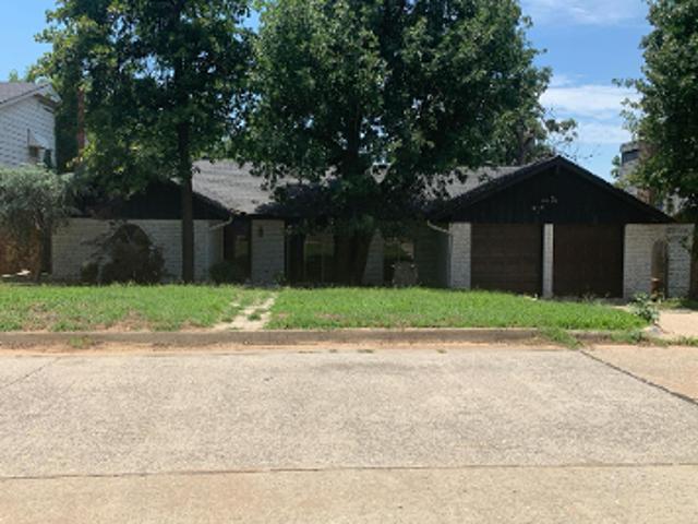 NW 15th St