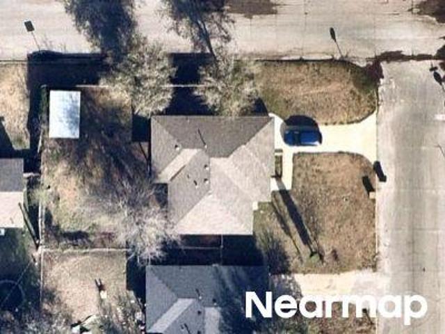 NW 15th St