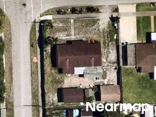 NW 160th St