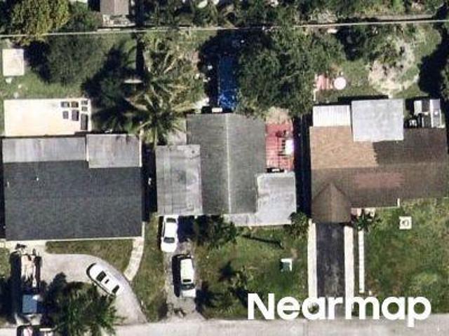 NW 16th St