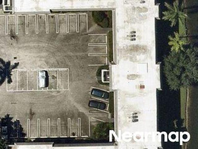 NW 16th St