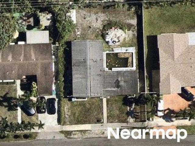 NW 187th St