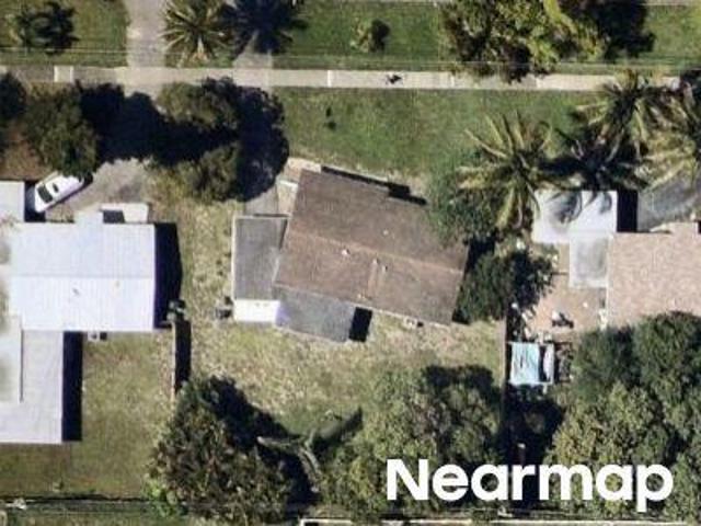 NW 18th St
