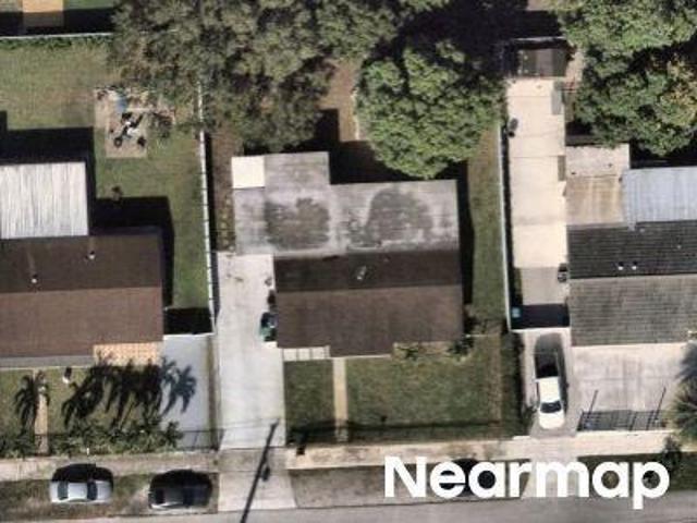 NW 196th St