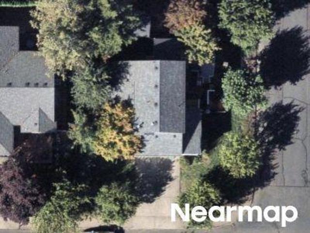 NW 1st St
