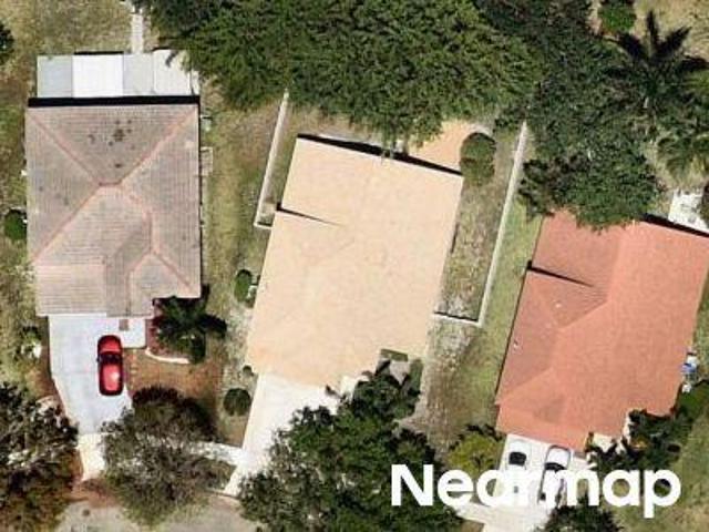 NW 23rd St