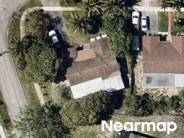 NW 23rd St
