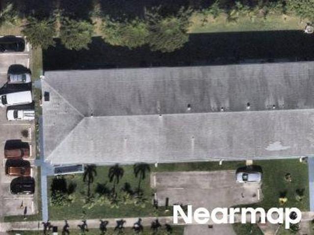 NW 204th St Apt 17