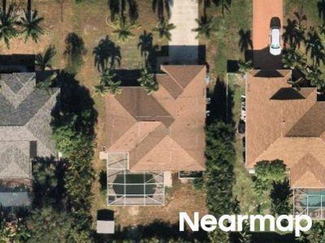 NW 25th St