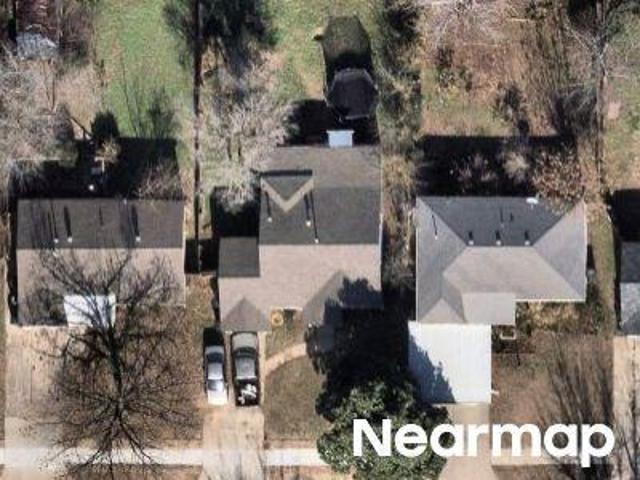 NW 28th St