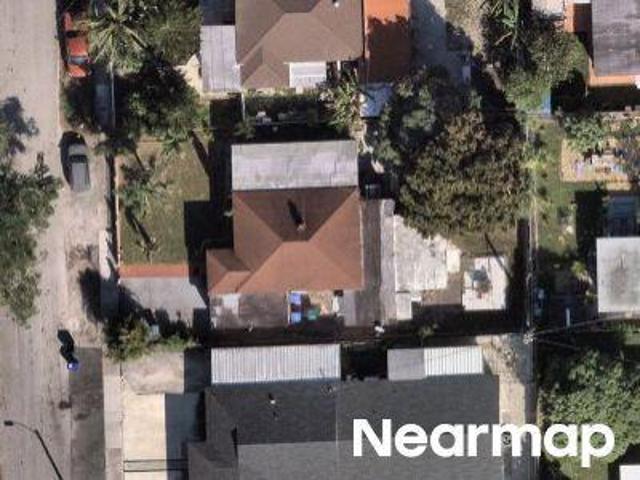 NW 32nd Pl