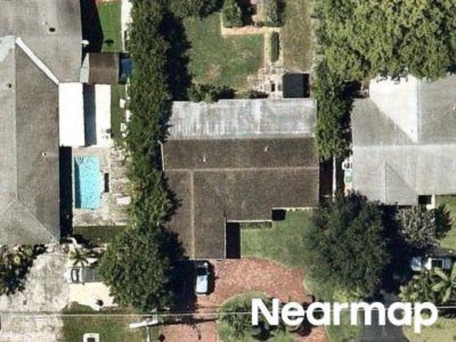 NW 34th St