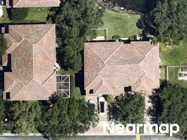 NW 38th Pl