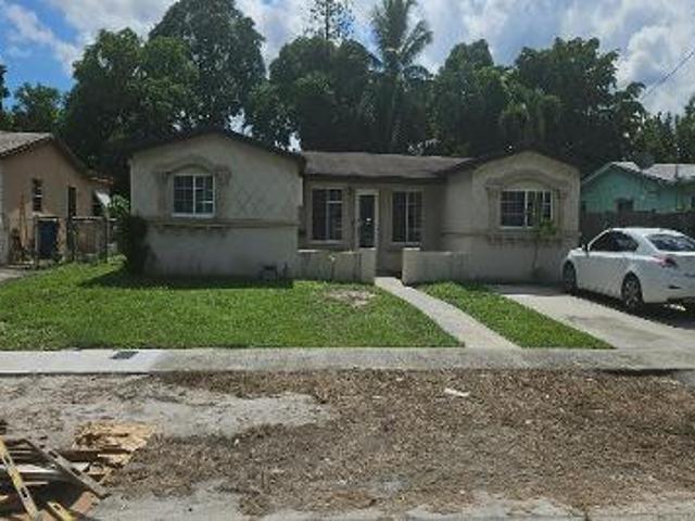 NW 39th St